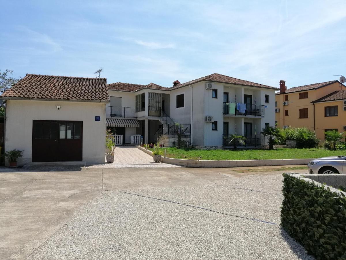 Viktor Rooms And Apartments Rovinj Exterior foto