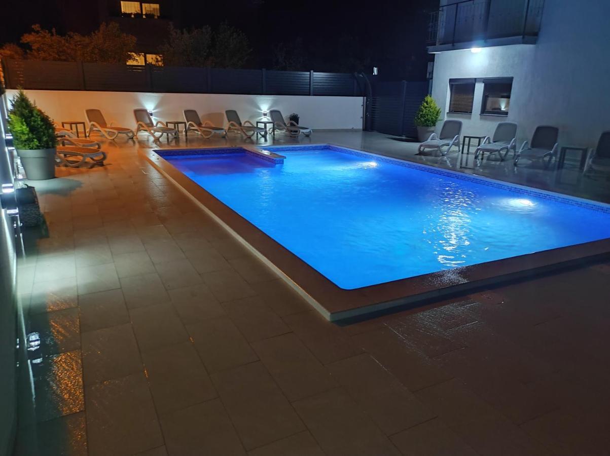 Viktor Rooms And Apartments Rovinj Exterior foto