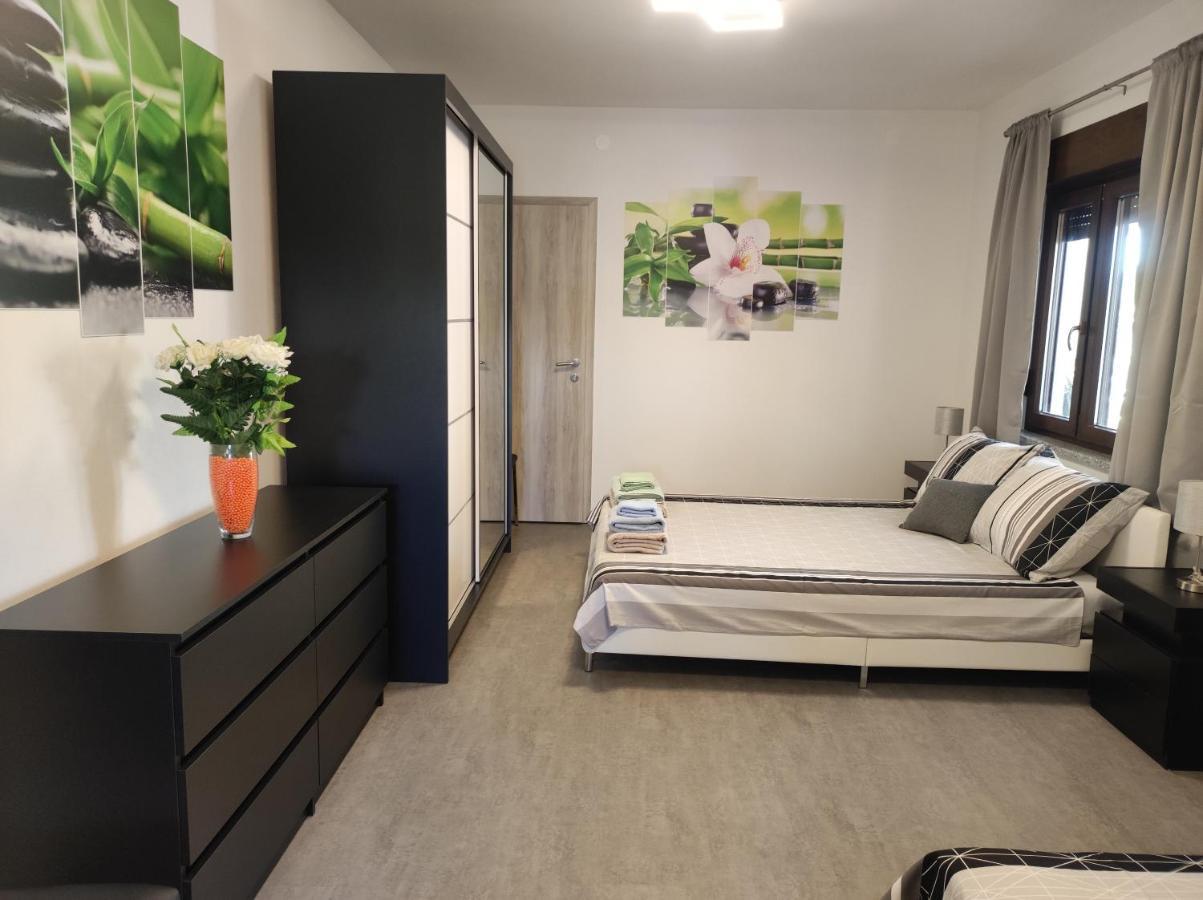 Viktor Rooms And Apartments Rovinj Exterior foto