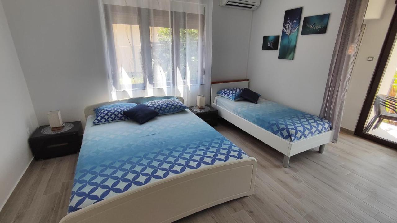 Viktor Rooms And Apartments Rovinj Exterior foto