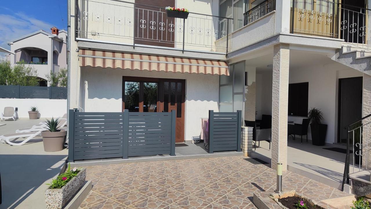 Viktor Rooms And Apartments Rovinj Exterior foto