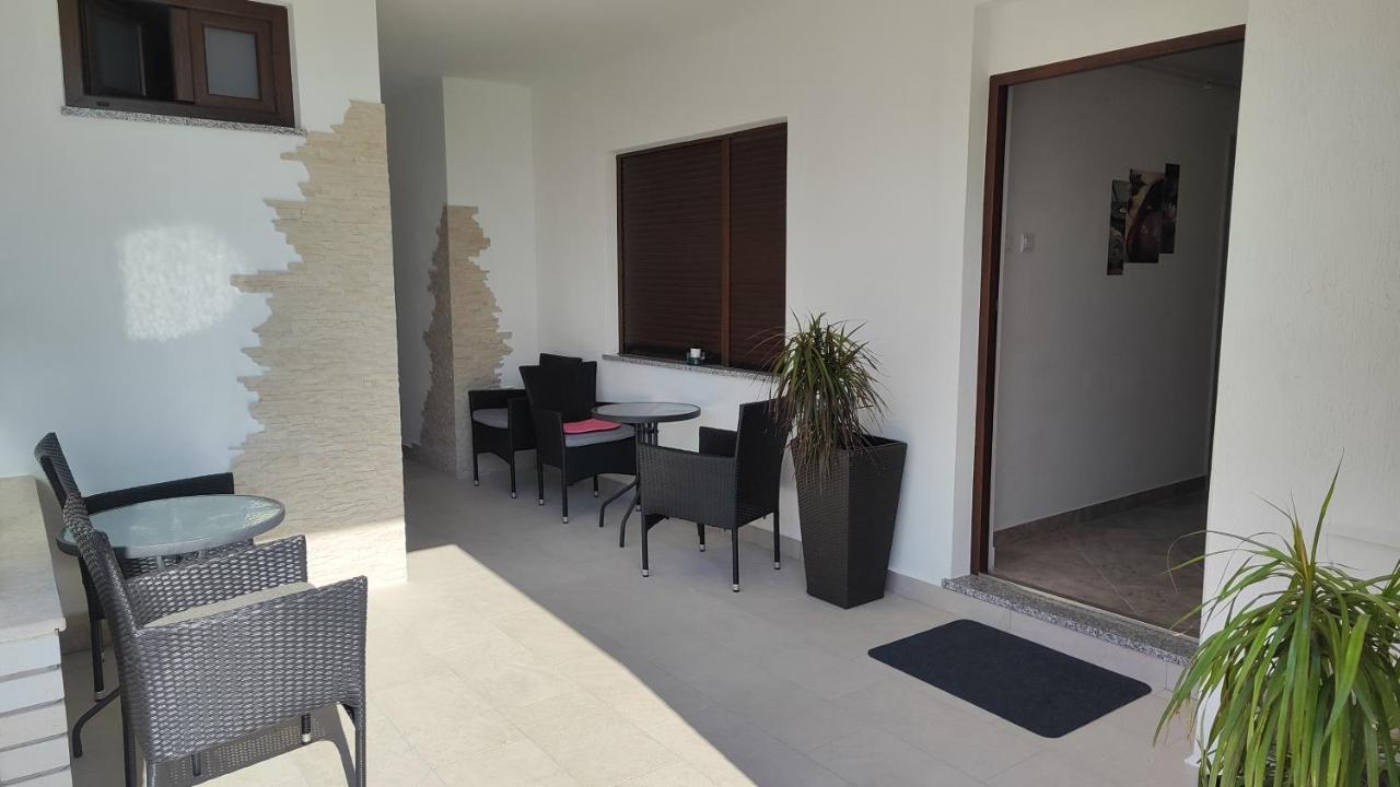 Viktor Rooms And Apartments Rovinj Exterior foto